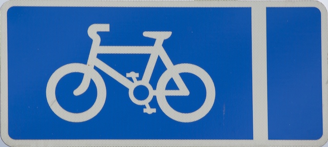 File:UK cycleway lane track.jpg