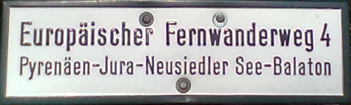 File:E4 Fernwanderweg sign.jpg