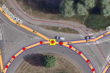 P2 Example of separated nodes at roundabout.png