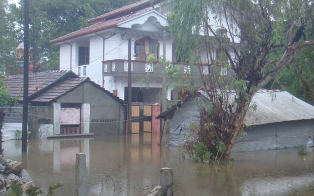File:Residential in Batticaloa.jpg