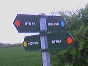 File:Uk signage byway footpath bridleway.jpg