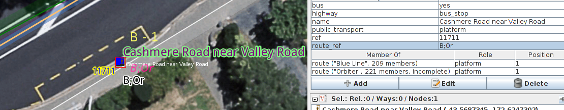 Añade una etiqueta route_ref y el nodo a las relaciones de ruta correspondientes. Observa que MapCSS y PT_Assistant muestran éstos para su comparación.