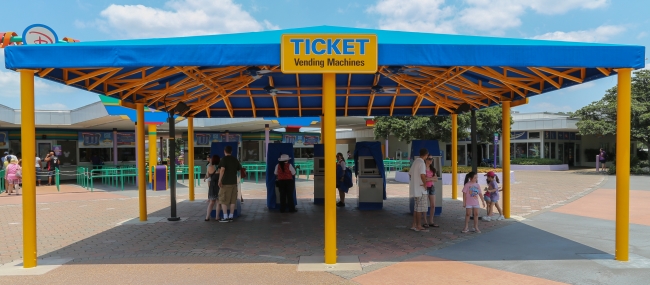 File:Disney-ticket-vending-machines.jpg