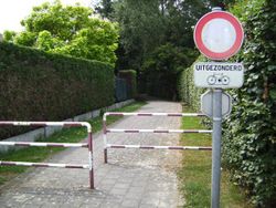 Belgium road path novehicles exceptbicycles.jpg