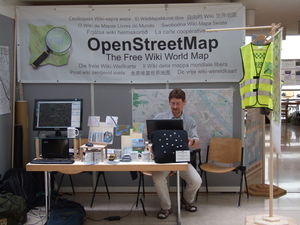 Holger, OSM-Stand, AGIT 2012
