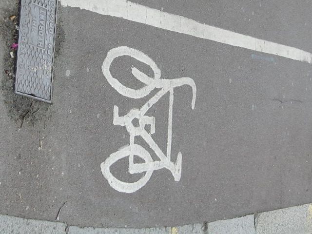 File:Cycleway-markings.jpg