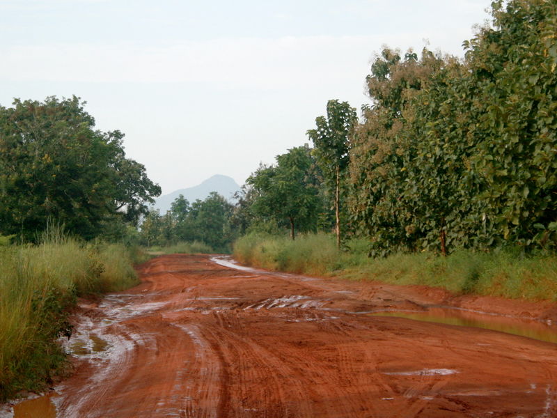 File:Ea highway primary rural.JPG