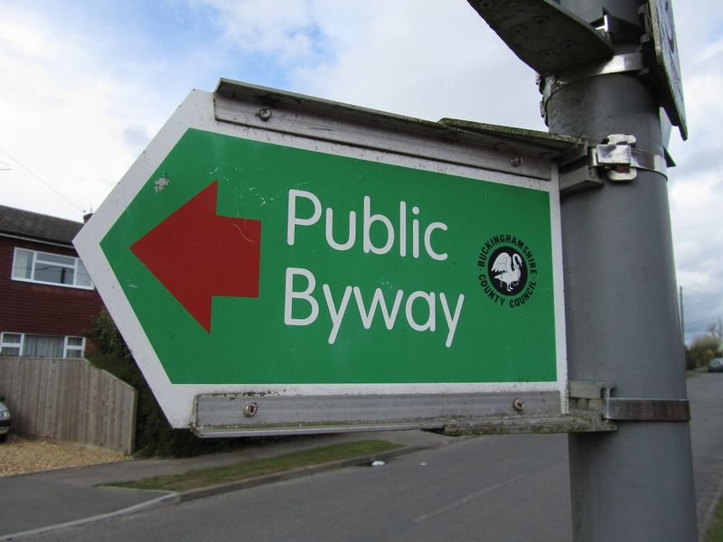 File:UK Public Byway signpost.jpg