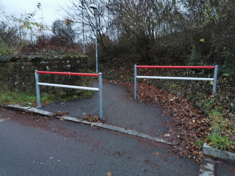 File:Cycle barrier example1.jpeg
