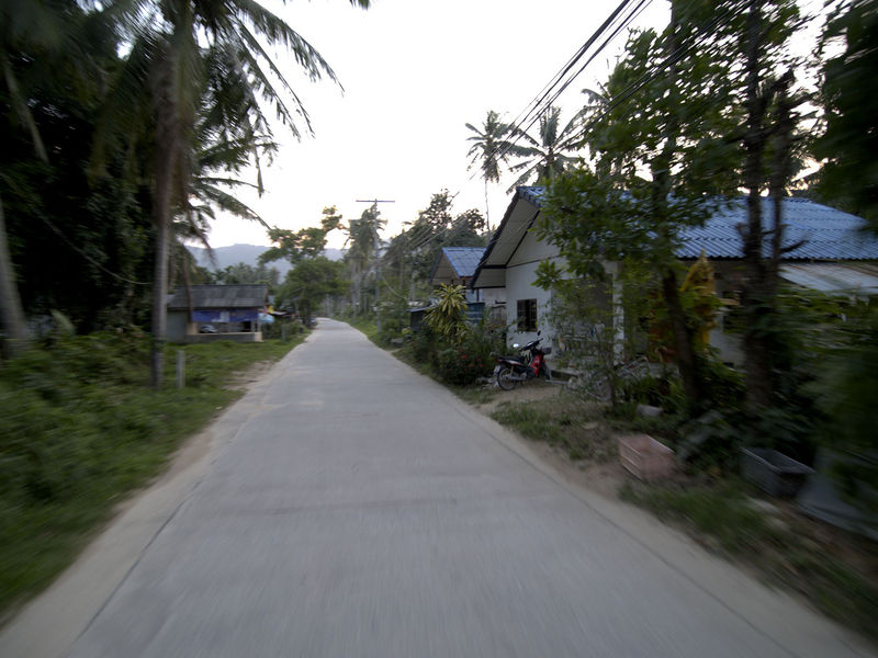 File:Standard Tambon Road.jpg