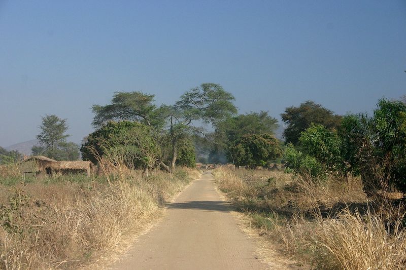 File:Malawi roads m9.jpg