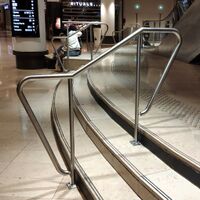 FR92 handrail=center 2023-03-18.jpg
