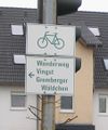 Old cycle route direction sign cologne.jpg Item:Q19383