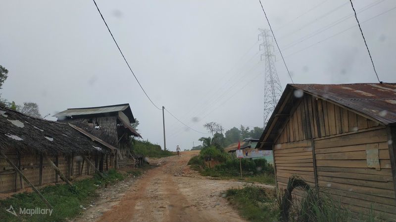 File:Residential Unpaved Desa Tenayan Raya Kota Pekanbaru.jpg