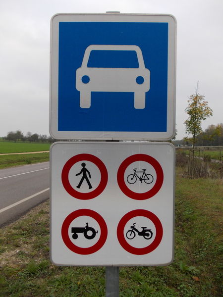 File:Route pour automobiles.jpg