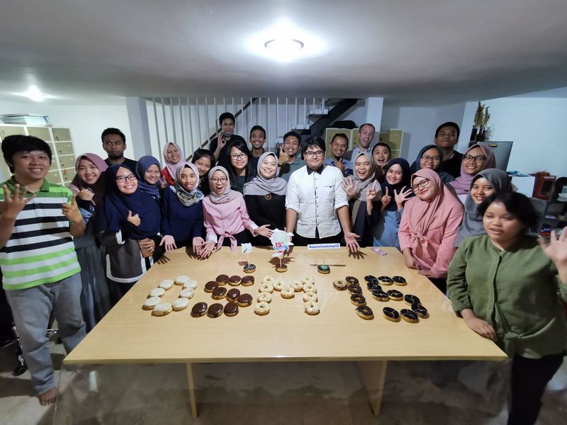 File:Indonesia 15th Birthday Group.jpg