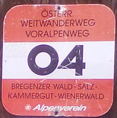 File:Weitwanderweg 04 OEAV Symbol.jpg
