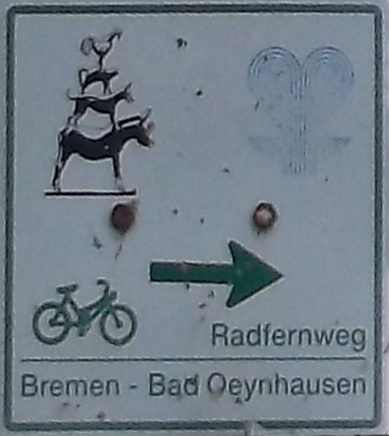 File:Radfernweg Bremen-Bad Oeynhausen.JPG