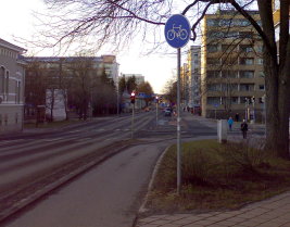 File:Cycleway only fi.jpg