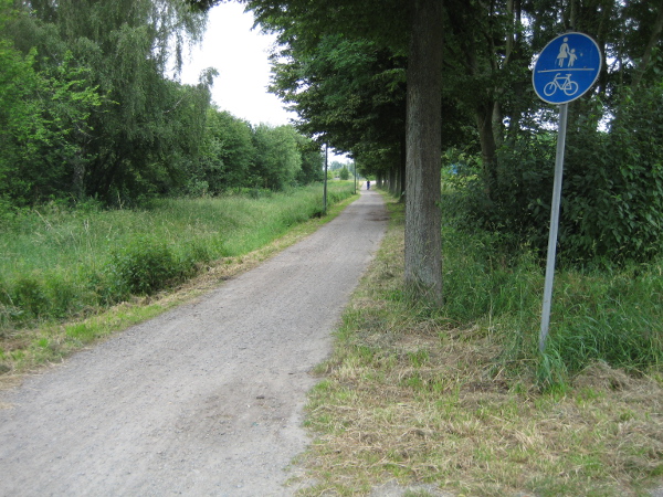 File:Bremen cycleway independent 1.jpg