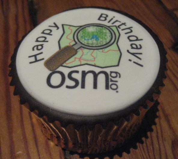 File:Osm birthday cupcake.jpg