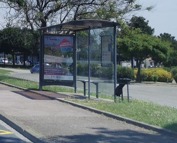File:Bus stop shelter bench bin.png