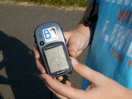 File:GPS-Gerät.jpg