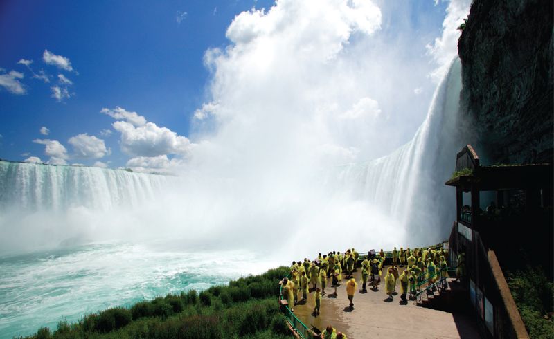 File:Niagara-tourism-toronto.jpg