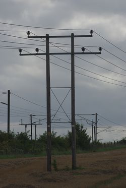 Suspension power pole