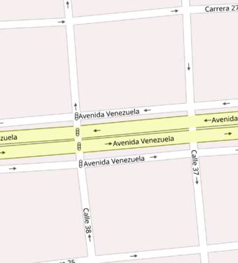 La Av. Venezuela de Barquisimeto con sus dos calles de servicio.