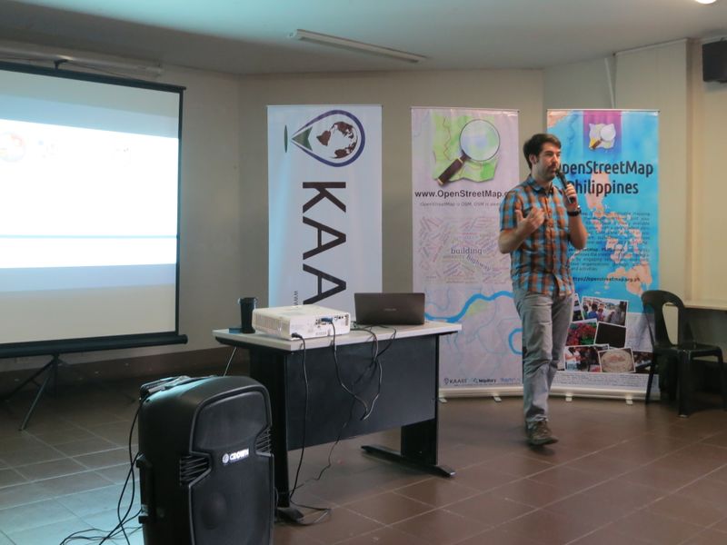 File:Open Data Day 2018 (Philippines) - unconference - Aaron Opdyke (2).jpg
