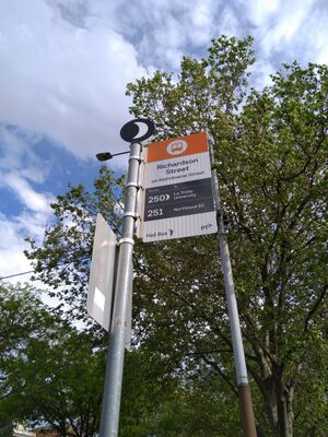 Bus stop sign at Richardson Street-Rathdowne Street in Carlton North, VIC.jpg