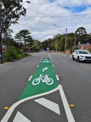Australian bicycle turn lane in the middle of a road.jpg
