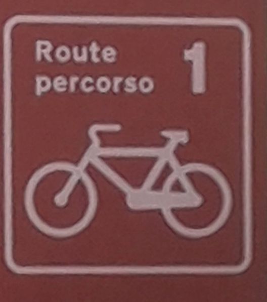 File:Bicycle-route-R1.jpg