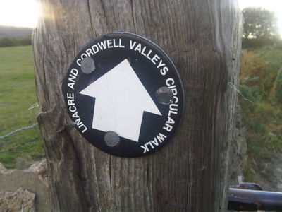 Linacre-and-Cordwell-Valleys-Circular-Walk-IMG00076-20110914-1821.jpg