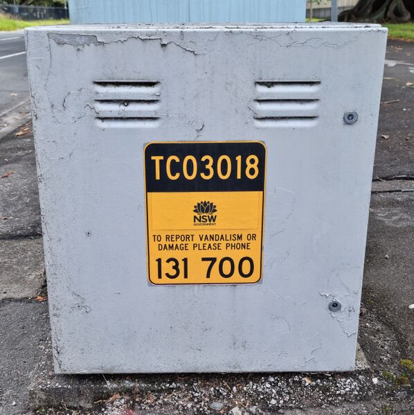 File:Sydney Traffic Control Box TC03018.jpg