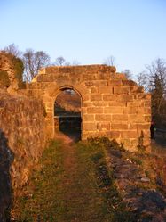 Руины замка Гогенбург