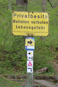 Private property/Danger to life and hiking trails and a mtb-route going through. Bmog