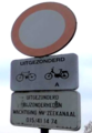 Belgium traffic sign C3 met M3 met uitzondering W&Z (zonder jaagpad).png