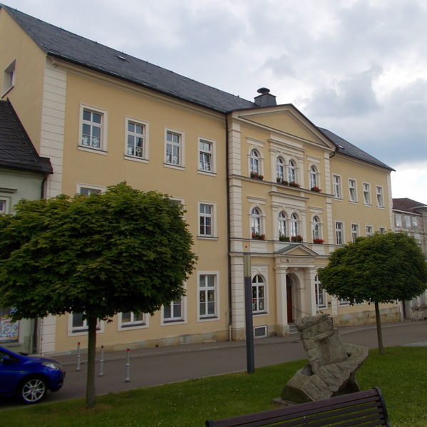 File:2014 Grundschule Frauenstein.jpg