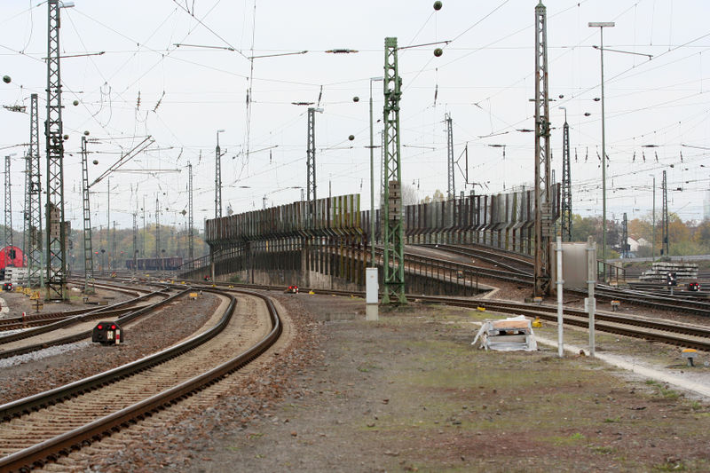 File:Rangierbahnhof Mainz-Bischofsheim 3.jpg