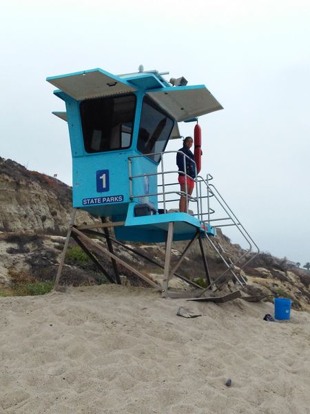 File:California State Parks lifeguard tower.jpg