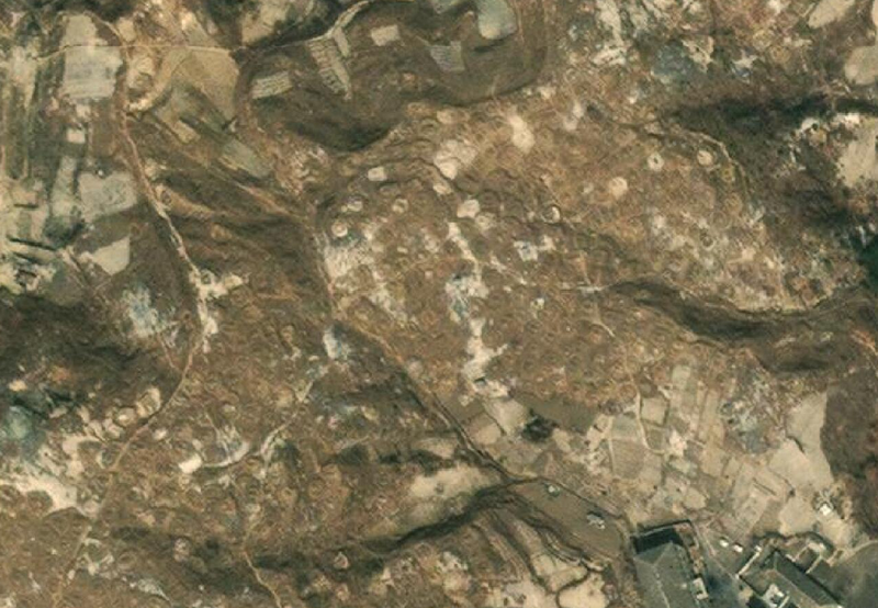 File:Landuse cemetery 5 - North Korea, Maxar.png