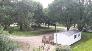 Camping-aixe-sur-vienne-mobilhome.jpg