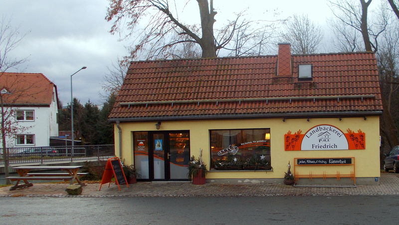 File:2014 Grumbach Bäckerfiliale Friedrich.jpg