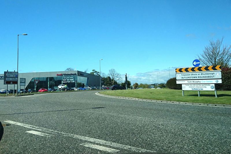 File:Butlerstown roundabout waterford 2018.jpg