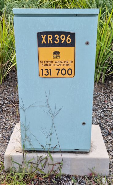 File:Sydney Traffic Control Box XR396.jpg