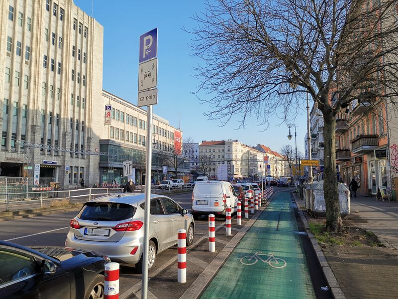 File:Parking lane car sharing cambio hasenheide berlin.jpg