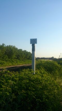 Rail distance890.jpg