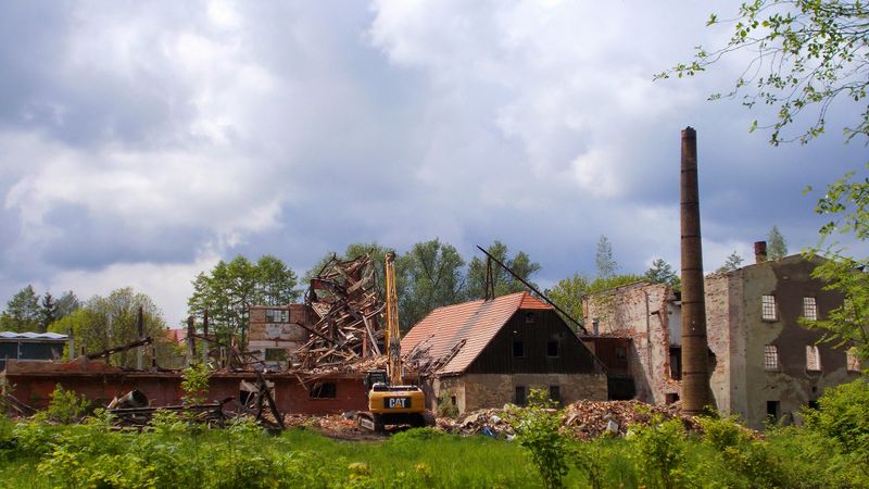 File:2014-05 Abriss der Hafermühle Dippoldiswalde.jpg